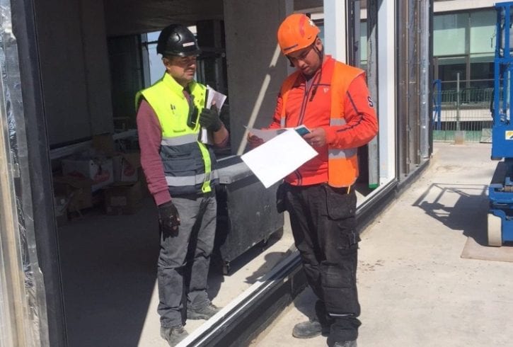 Compania T & D Glazing And Installation Ltd. angajeaza pe diferite posturi