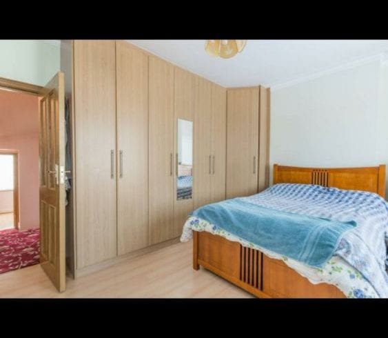 Inchiriez camere si loc in camere Ilford, Stratford, East Ham IG1