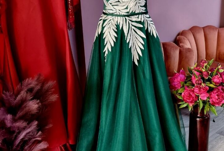 Emilia's Dresses - Rochii și Pantofi de Ocazie in Hemel Hempstead