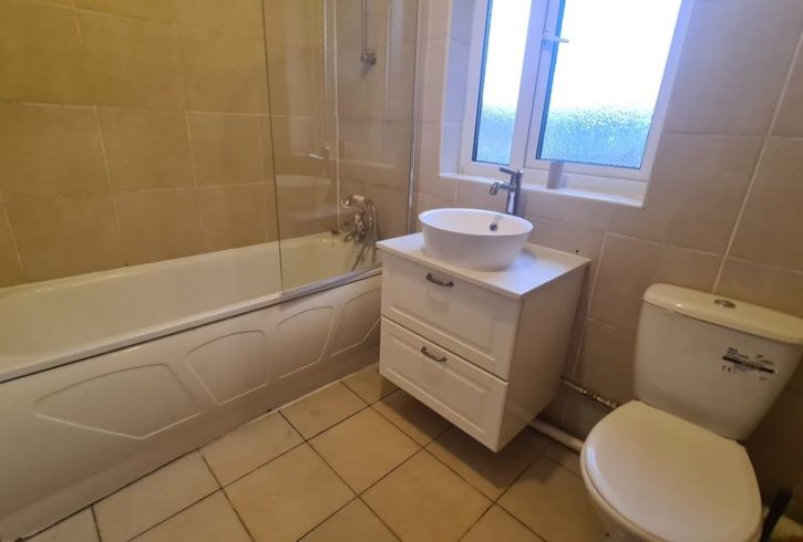 De Inchiriat Casă cu 3 Dormitoare in Beckton – Agentia Remax