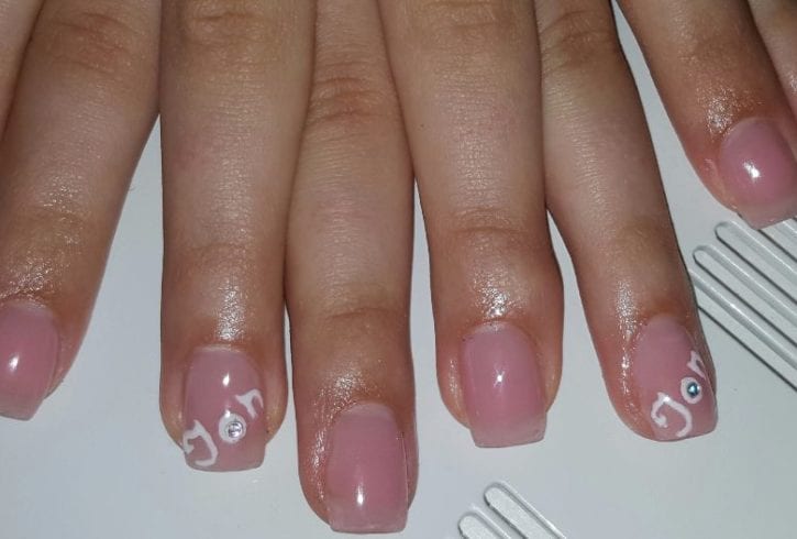 Alungirea unghiilor cu gel - Alina Leyton