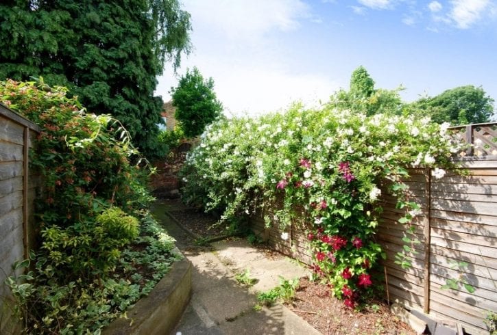 Inchiriez 2 double bedroom maisonette in Haringey N22 Londra Inchiriez 2 double bedroom maisonette in Haringey N22 Londra