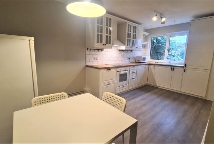 De Inchiriat Casă cu 3 Dormitoare in Beckton – Agentia Remax