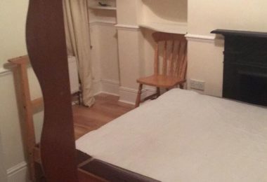 Camera dubla in Tottenham Hale - Londra N17