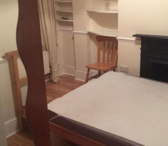 Camera dubla in Tottenham Hale - Londra N17