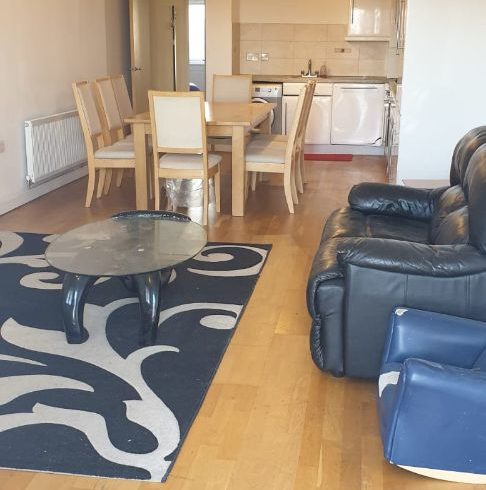 Chirie Apartament 2 Camere in Canning Town Londra