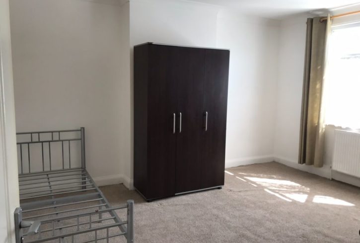 Chirie Camera Dubla Mare in Brent NW10 Londra Chirie Camera Dubla Mare in Brent NW10 Londra