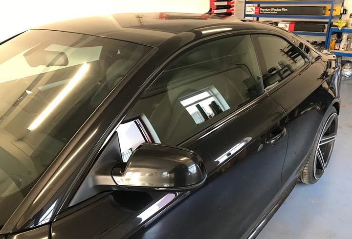 Folii auto de chroming Wembley Londra HA9 7