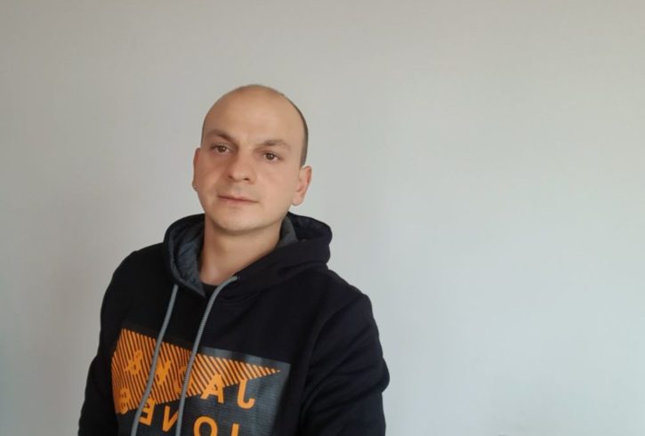 Doresc sa cunosc o fata pentru o relatie in Manchester