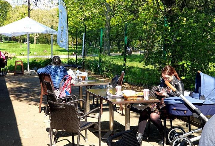 Restaurant The Lodge Kingsbury Brent NW9