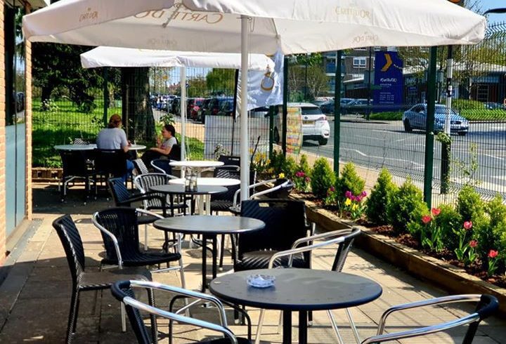 Restaurant The Lodge Kingsbury Brent NW9