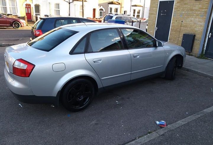 Vand auto Audi a4 1.9 tdi Edmonton Green Londra