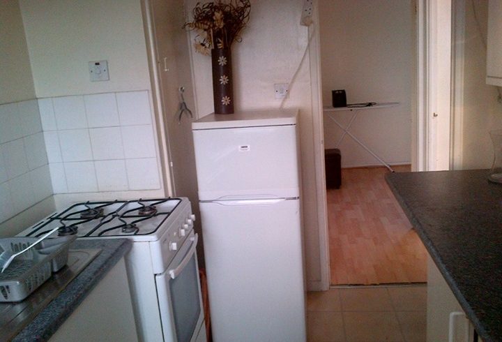Agentia imobiliara G8 inchiriaza 2 bedroom flat Romford RM7