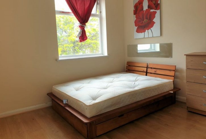 De închiriat Camera Dubla in Plaistow Londra - Agenția Remax