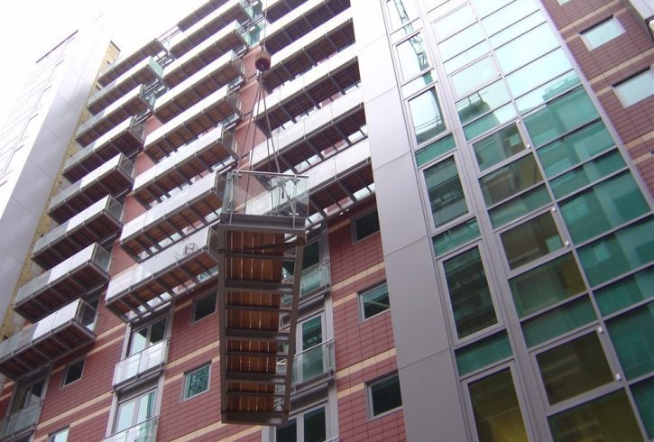 Angajez manageri, supervisori si muncitori calificati si necalificati