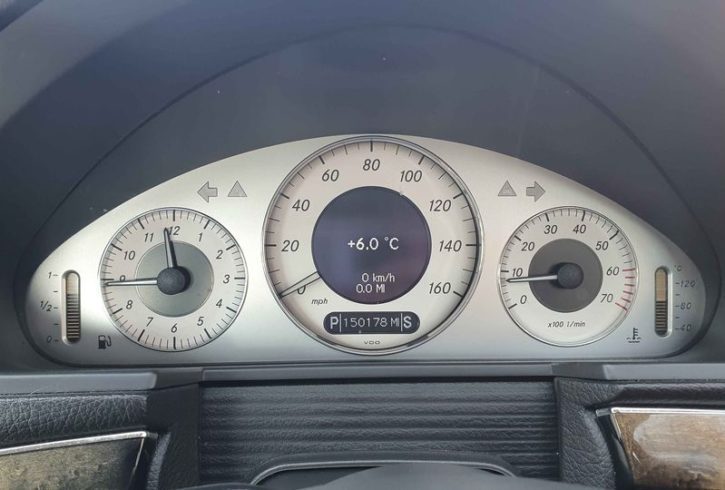 Vând Mercedes Benz E-Class din 2003 in Londra - Imagine 8