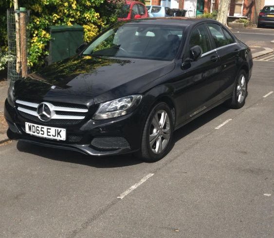 Ofer servicii transport aeroport persoane Waltham Forest E17