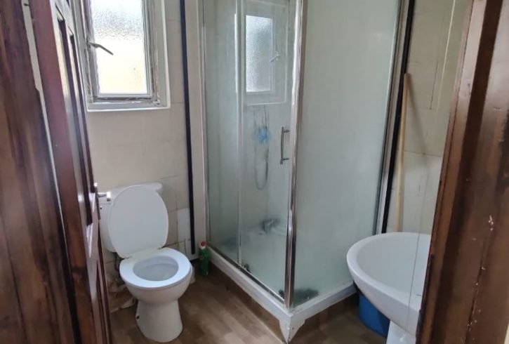 Chirie Cameră Dublă în Leyton Londra E10