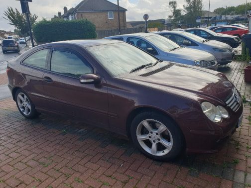 Auto Mercedes-Benz C CLASS de vanzare in Hounslow Londra