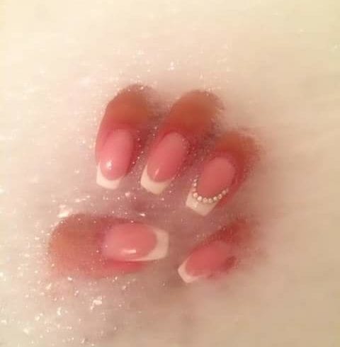 Lary Nails - Unghii cu gel Maidenhed