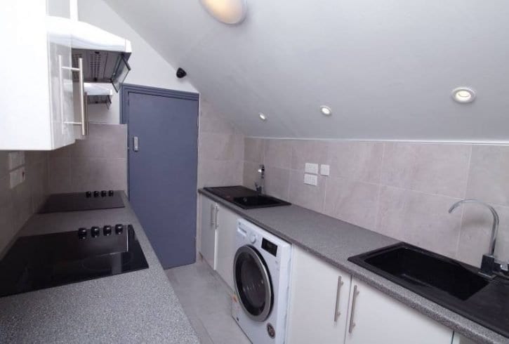 Crystal & Co - Studio flat for rent in West Drayton - UB7