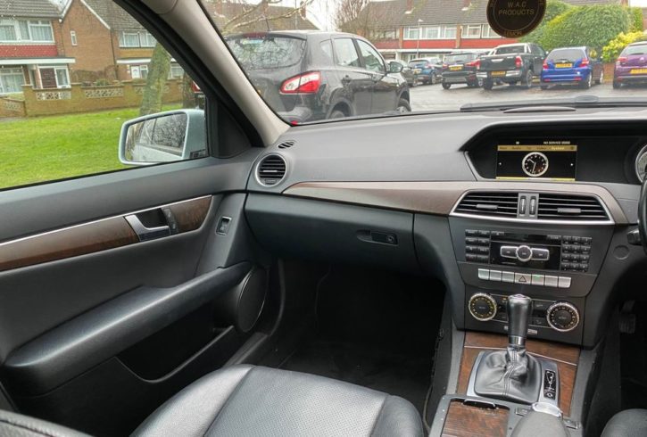 Vând Mercedes-Benz C220 Elegance in Hoddesdon - Automobile UK Sales