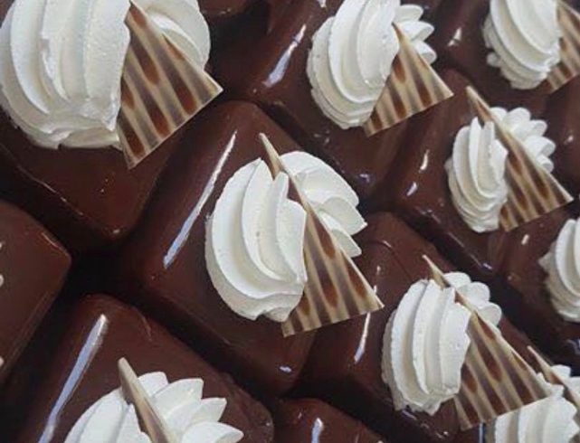 Delicii Delicii - Patiserie Cofetarie cu Specific Romanesc in Harrow