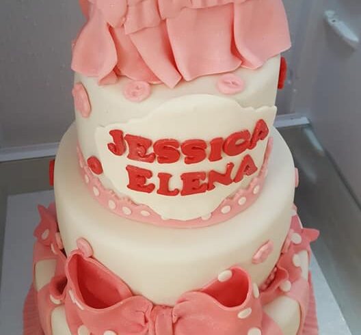 Torturi La Comanda Si Topper Pentru Torturi In Birmingham, UK