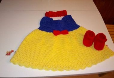 Rochita crosetata diferite culori in Luton LU1