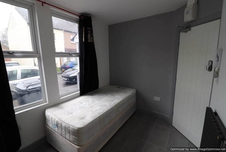 Crystal & Co - Studio flat for rent in West Drayton - UB7