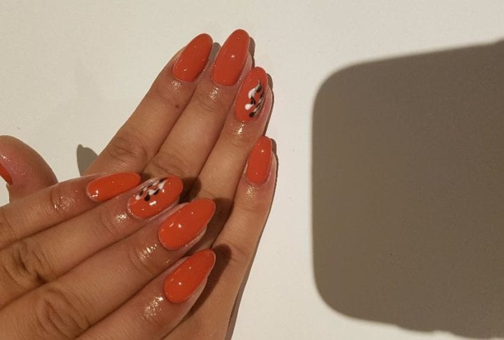 Manichiura frumoasa, o carte de vizita