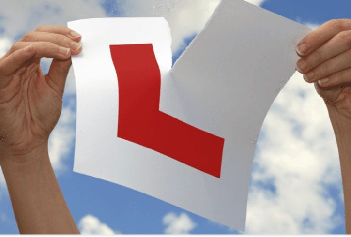 Scoala de soferi Londra - Violet's Driving School