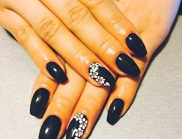 Servicii infrumusetare - Roxana