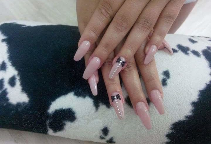 Lary Nails - Unghii cu gel Maidenhed