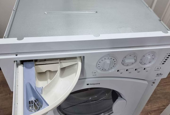 Vânzare Mașină de Spălat și Uscat Hotpoint in Dereham