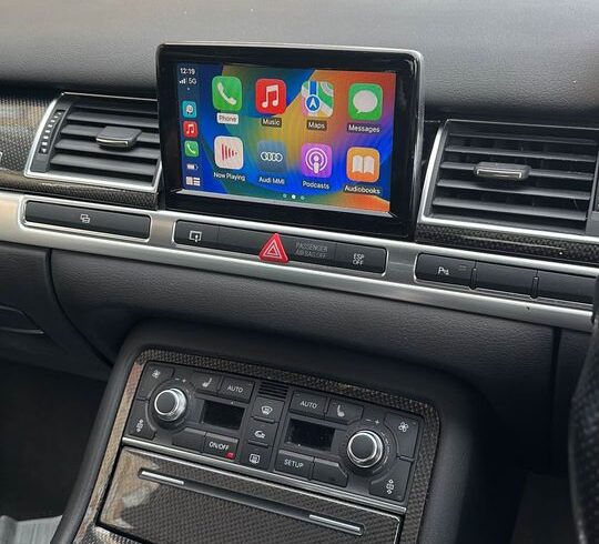 Vand Masina Audi A8 In Londra, UK