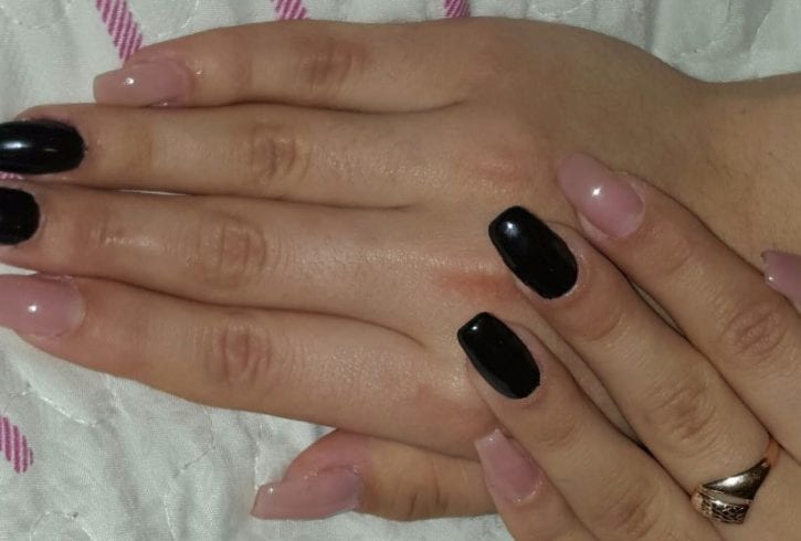 Alungirea unghiilor cu gel - Alina Leyton