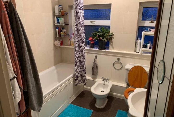 Se ofera spre inchiriere camera double Chingford E46