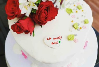Realizez Torturi la Comandă in Watford - Flourish Craft Bakery