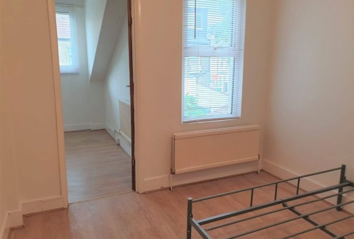 Inchiriere Casa 2 Dormitoare in Stratford, Vernom Rd E15