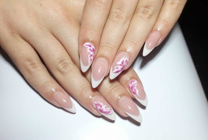 Manichiura profesionala cu gel - Hainault IG6 Manichiura profesionala cu gel - Hainault IG6