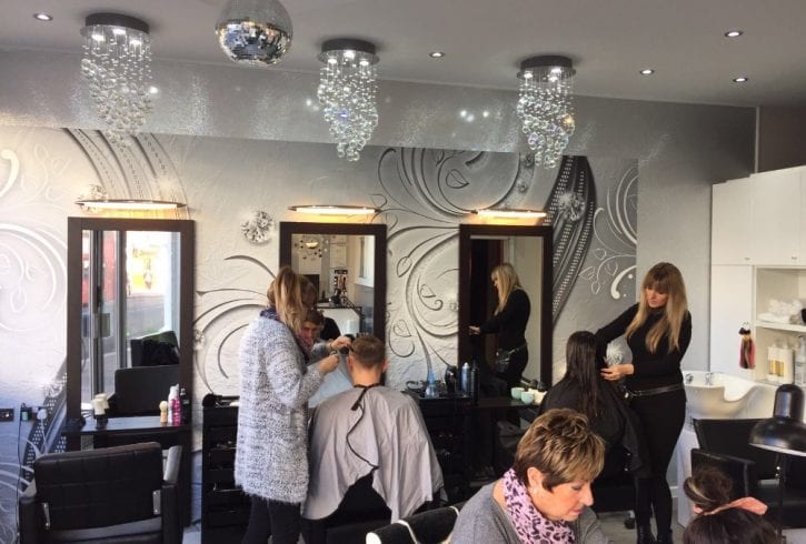 Manichiurista cu experienta - Salonul FabTan Londra