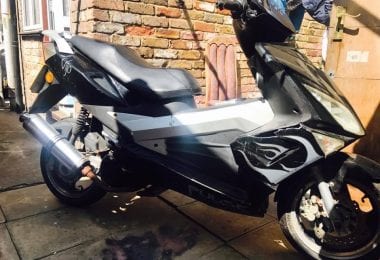 Vanzari Auto Londra Masini Motoare Scootere Van Dube