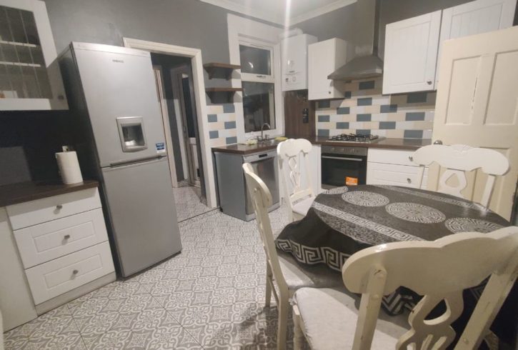 Casă cu Grădină în Barking