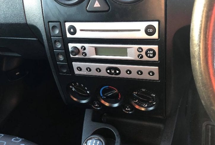 Vand Ford Fusion 2005 in Slough SL1 UK