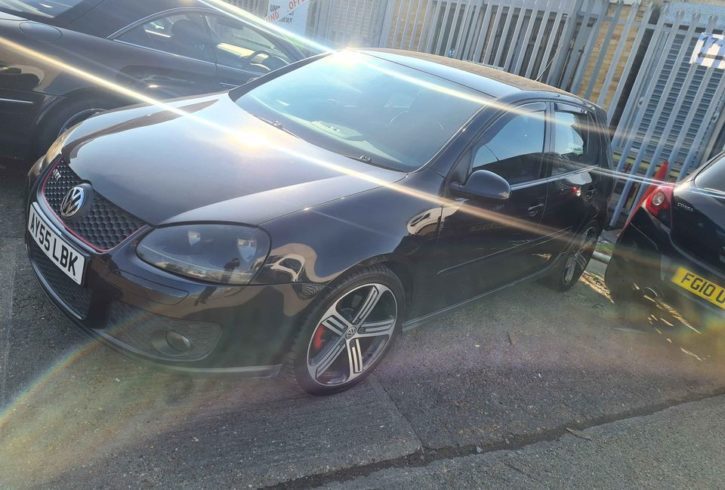 Vând Volkswagen Golf din 2005 in Dagenham Londra