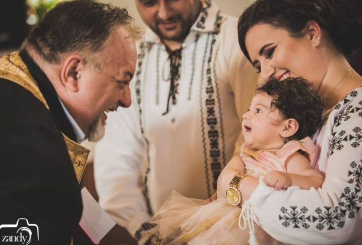 Fotograf si cameraman pentru nunta, botez, aniversare Londra - UK