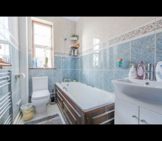 Inchiriez camere si loc in camere Ilford, Stratford, East Ham IG1