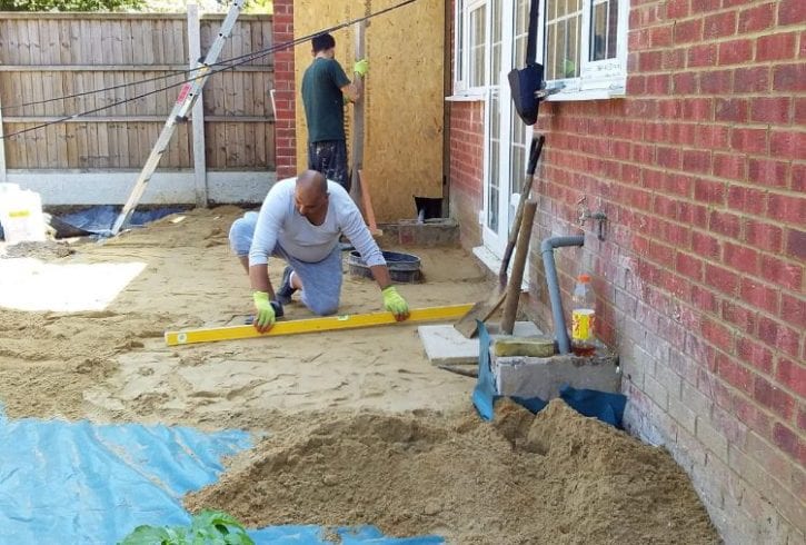 Lucrari in pret in constructii echipa 5 persoane