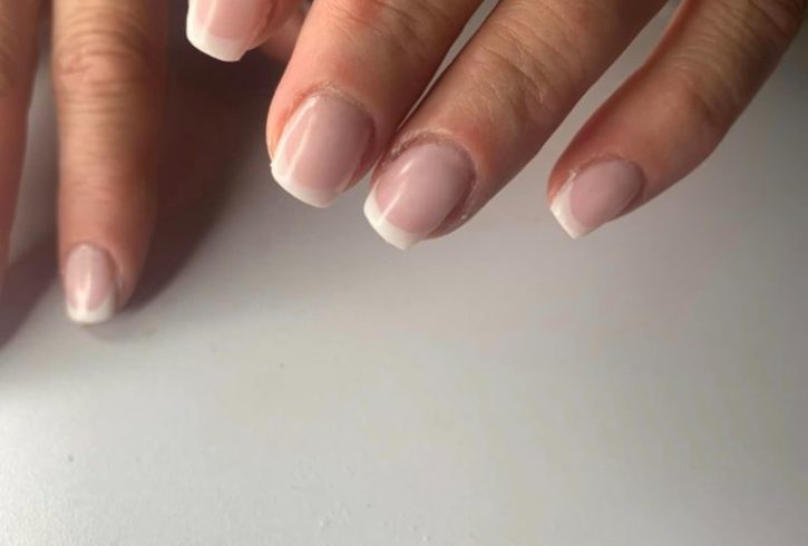 Servicii Aplicare Unghii Cu Gel In Staines, UK